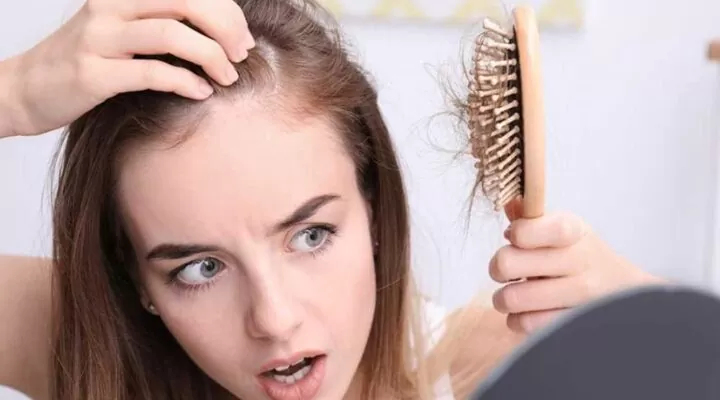 اسباب تساقط الشعر عند النساء