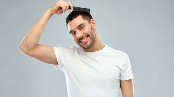 استخدام المشط بعد زراعة الشعر